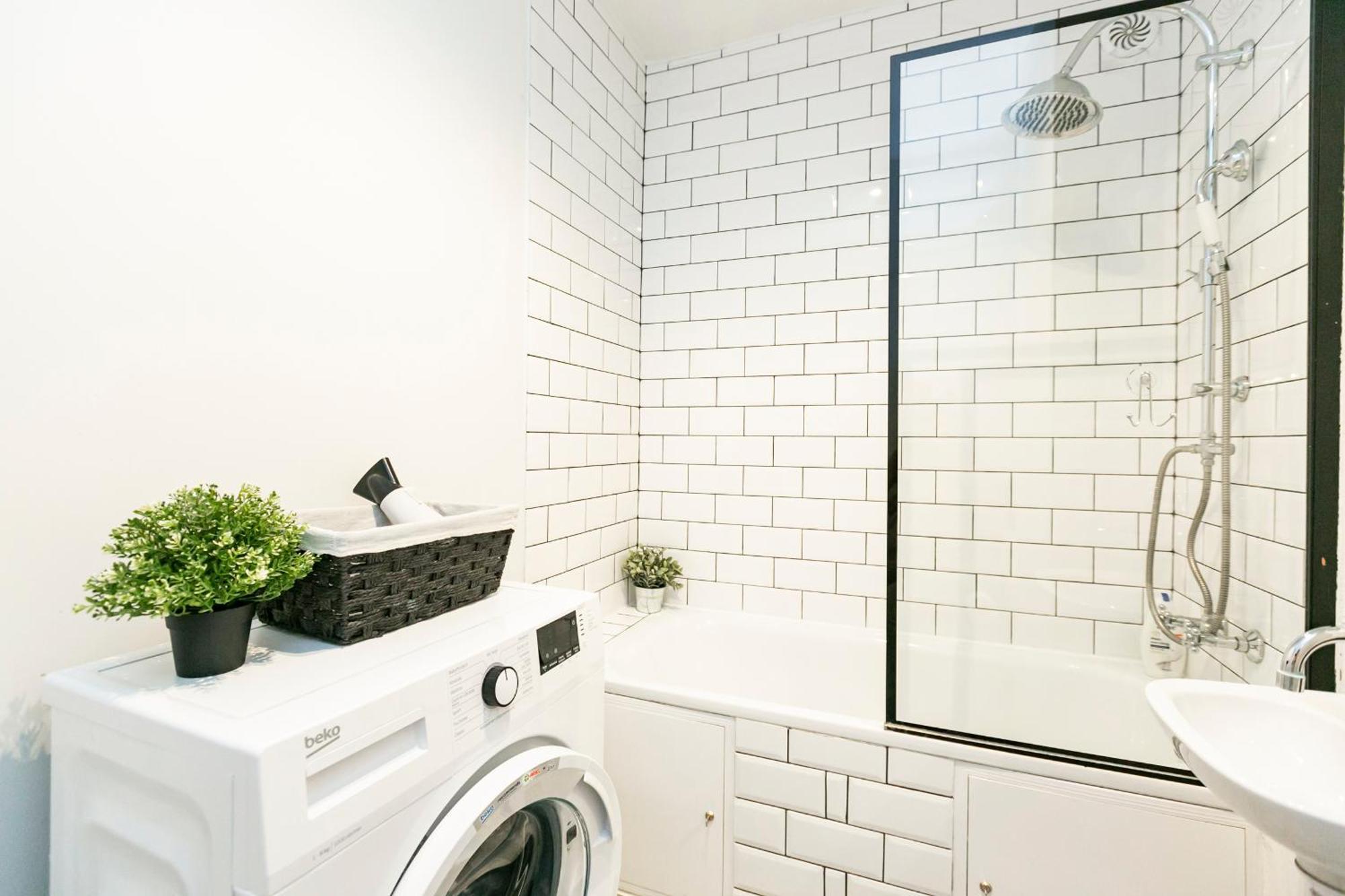 Nowogrodzka 78 - Apartament Dla 4 Osob - 200M Od Szpitala Klinicznego Na Lindleya - 1Km Do Dworca Centralnego - Wifi - Smart Tv 45 Cali วอร์ซอ ภายนอก รูปภาพ
